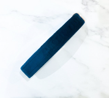 Load image into Gallery viewer, Marine Blue Velvet Collar