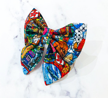 Load image into Gallery viewer, &quot;A look at old Hong Kong&quot; dot bow tie/ sailor bow