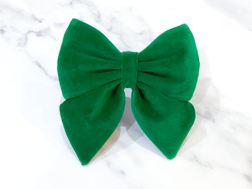 Emerald green velvet dog bow tie/ sailor bow