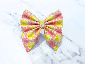 Mama's Main Squeeze, Available in bow tie and sailor bow