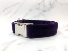Load image into Gallery viewer, Deep violet velvet collar