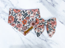 Load image into Gallery viewer, Autumn vintage floral bow tie/ sailor bow